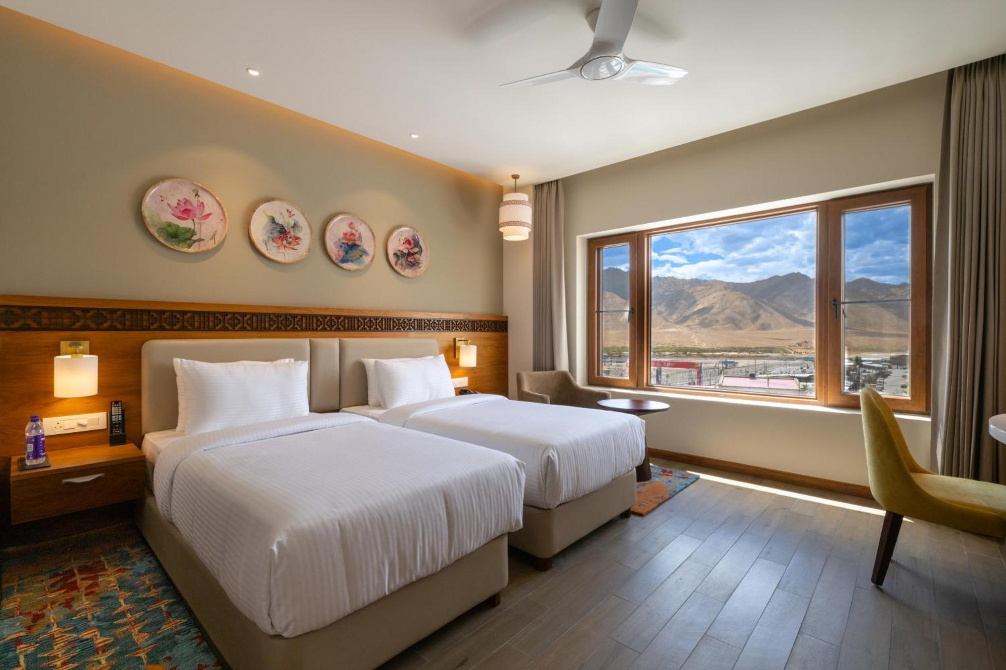 Charmwood Hotel Leh Dış mekan fotoğraf