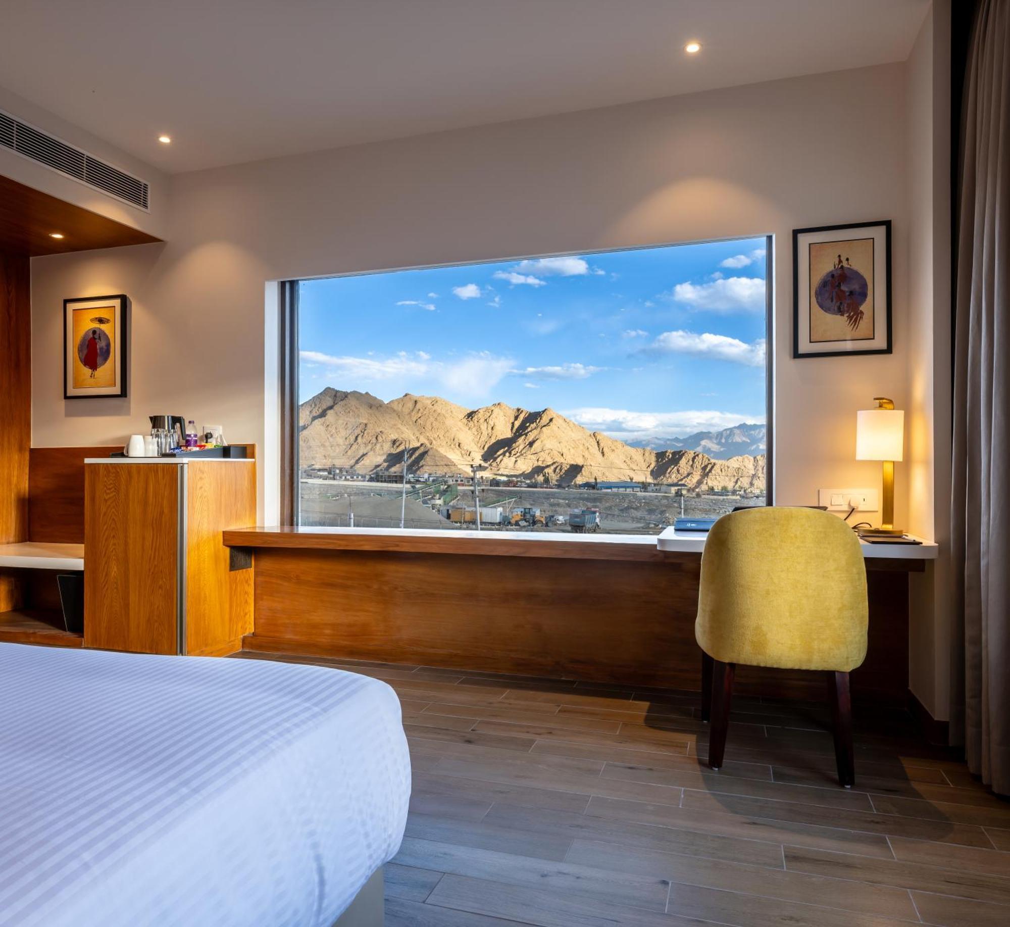 Charmwood Hotel Leh Dış mekan fotoğraf